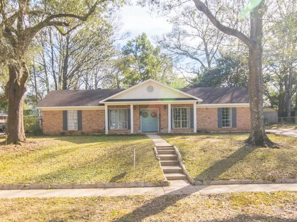 5701 Delrose Dr, Mobile, AL 36609