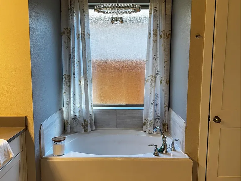 4594 Silver Moon Dr — Photo 5
