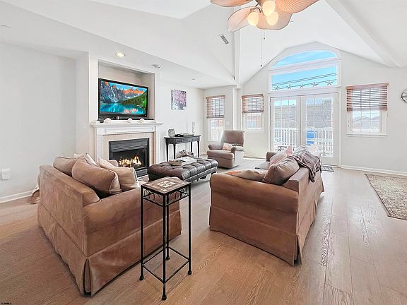 3rd image of 1340 Asbury Ave #Unit D