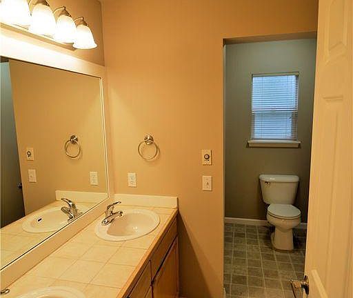5th image of 17921 80th Ave NE APT A4