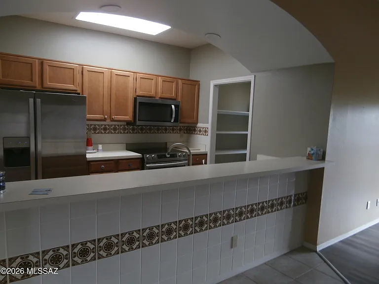 870 W Calle De Emilia — Photo 15