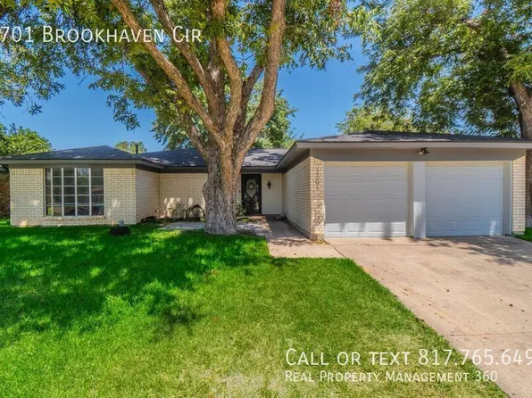1701 Brookhaven Cir, Bedford, TX 76022