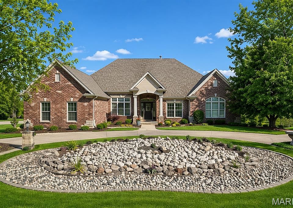 1st image of 316 Barn Side Ln