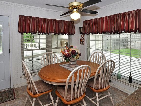 4th image of 4311 Valley Branch Dr