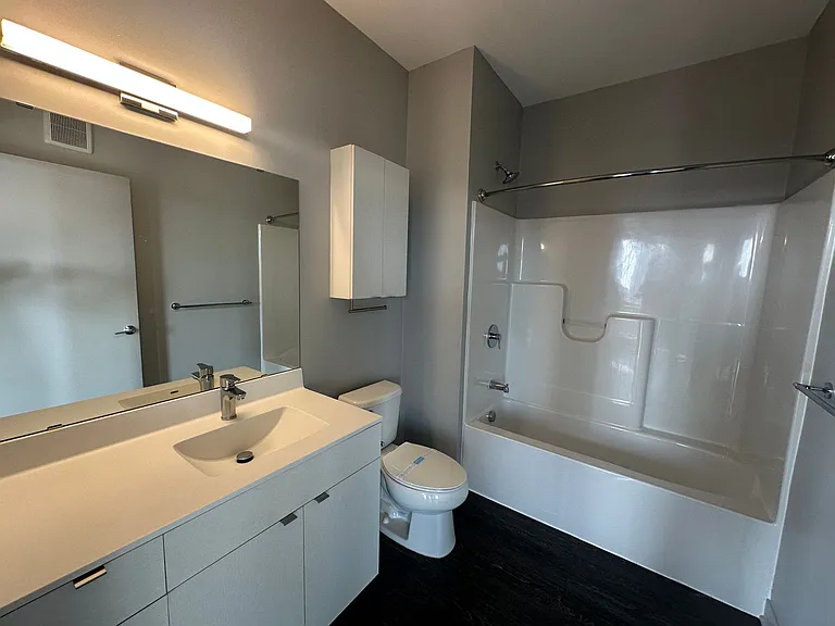 Luna Apartments — Photo 121