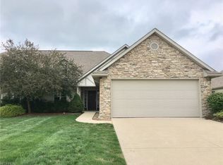 1123 Fox Run, Grafton, OH 44044