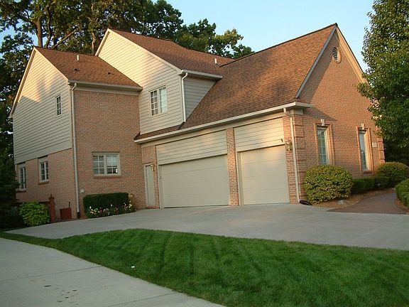 3 car side entry garage