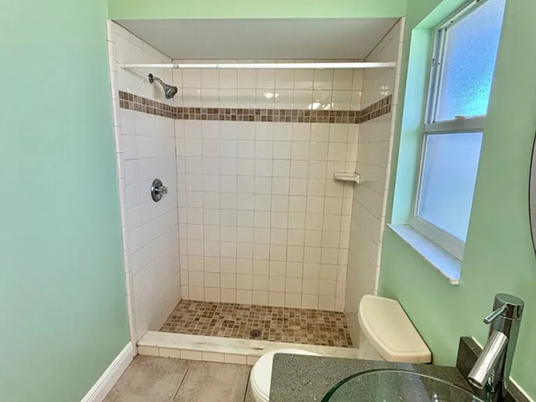 4343 SW Sands Blvd — Photo 19