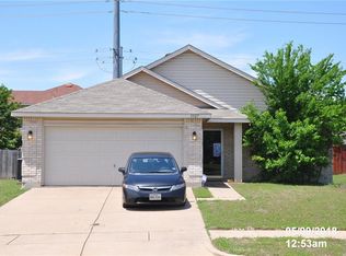 3327 Spur Dr, Grand Prairie, TX 75052