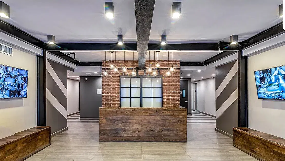 869 Park Avenue — Photo 4