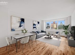 London Towne House, New York, NY 10011