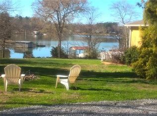 1015 Bonum Rd, Lake Wylie, SC 29710