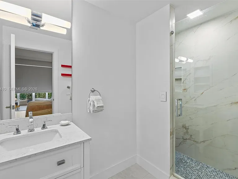 19122 Fisher Island Dr #19122 — Photo 31