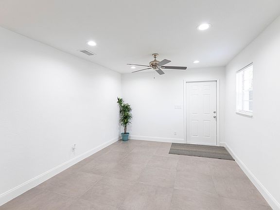 3rd image of 1224 David Dr