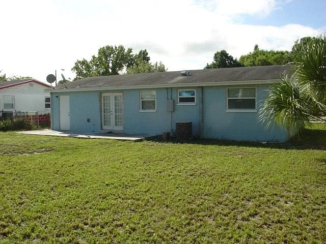 10189 129th Ter — Photo 23