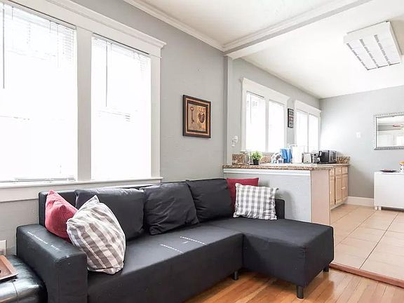 4th image of 1310 N McCadden Pl