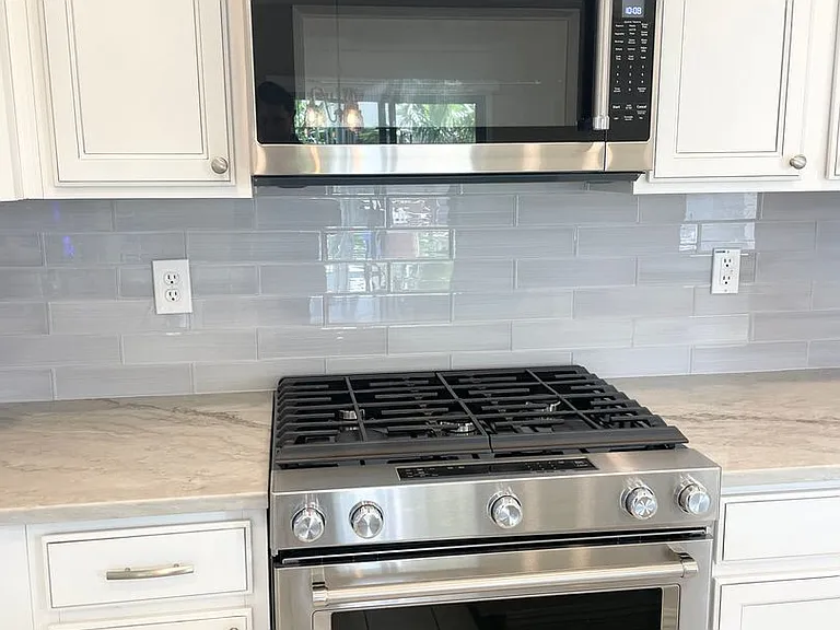 38205 W Montserrat St — Photo 15