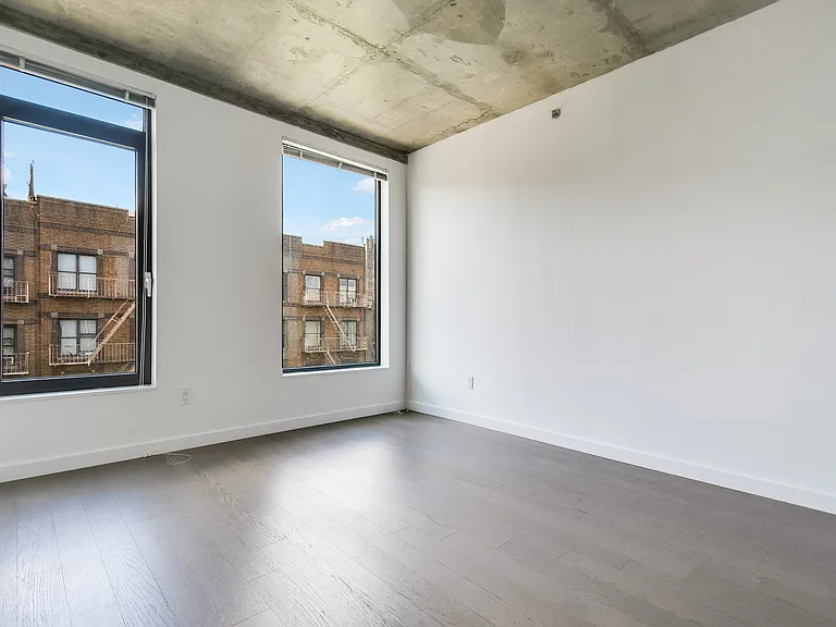 281 Union Ave #6J — Photo 4