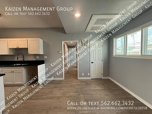 10207 Crenshaw Blvd #4 Photo 1 10207 Crenshaw Blvd #4 Photo 1