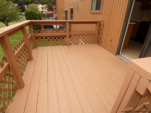 3rd image of 71 Sterling Pl