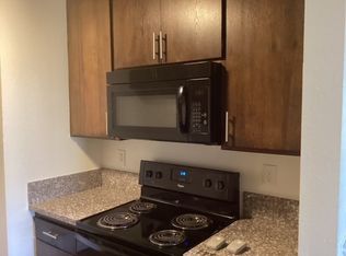 5036 West St #L-8-7, Lancaster, CA 93535