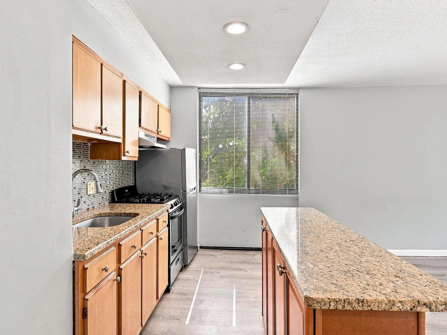 1 bed, 790 sqft, $1,800 — Photo 4