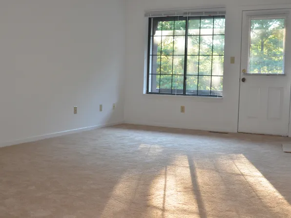 365 Mather St, Hamden, CT 06514