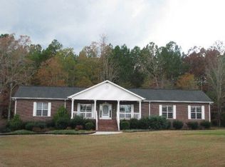 693 Dean Rd, Franklin, GA 30217