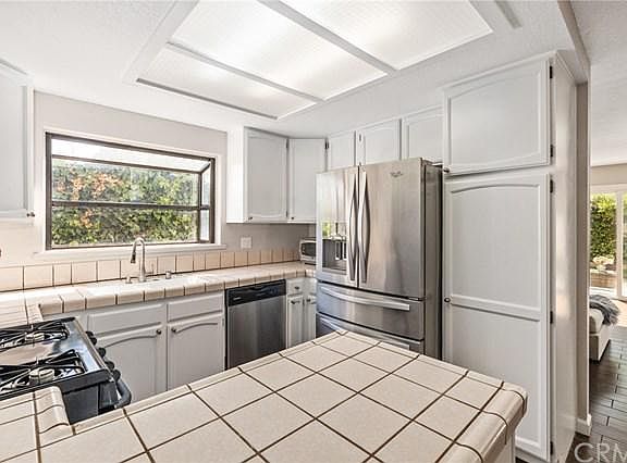3rd image of 1140 Gian Dr