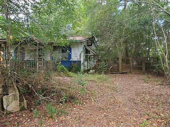 3rd image of 1880 County Road 777