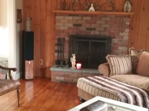 3rd image of 38 Potomac Ln