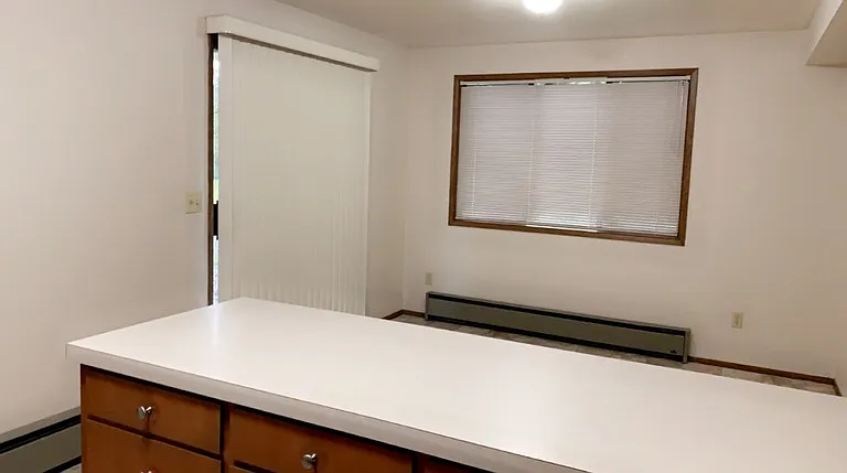 305 La Villa Dr — Photo 8