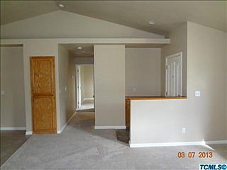 5th image of 588 W Greg St