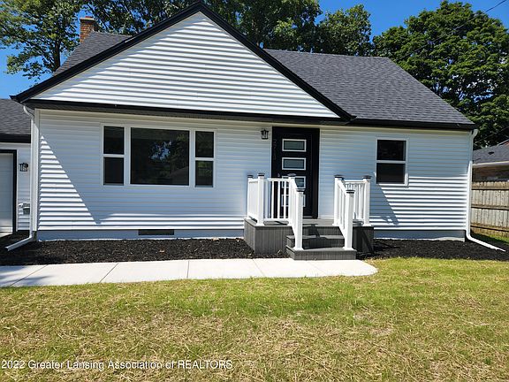2nd image of 2713 N Earl Ln