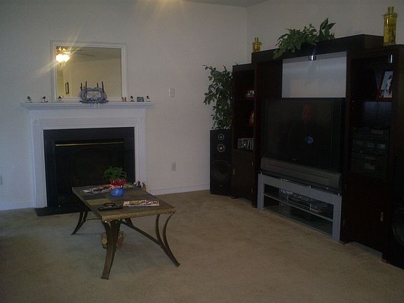 Family Rm w/ fireplace