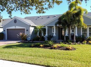 102 Mist Flower Ln, Groveland, FL 34736