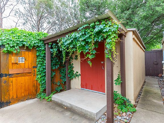 5th image of 25 Tamarisk Cir