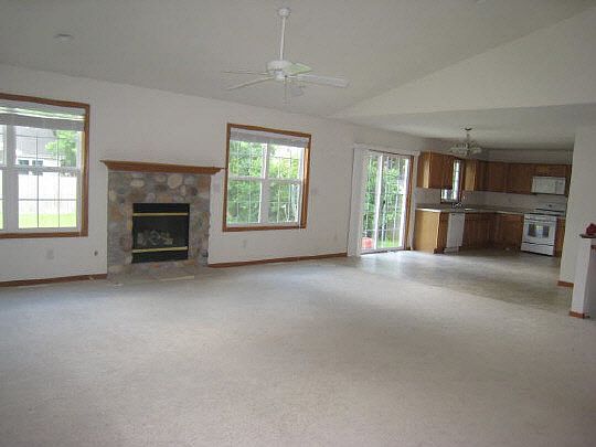 3rd image of 1302 Arnold Ave