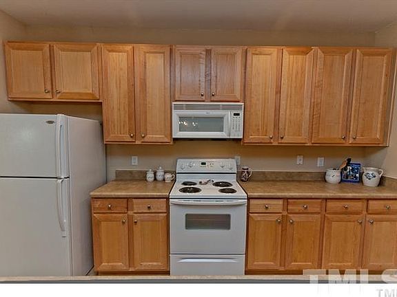 4th image of 917 Linen Dr