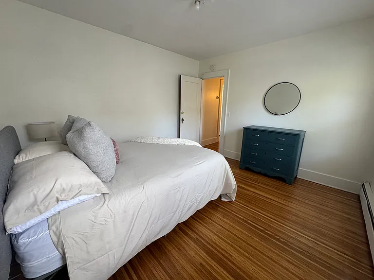 125 Redfern Dr — Photo 14