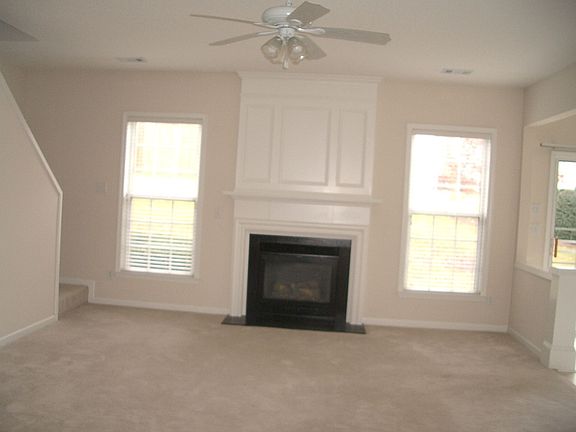 Full Sun Light Family Room