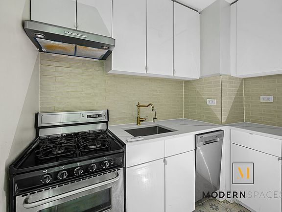 5th image of 195 Willoughby Ave APT 408