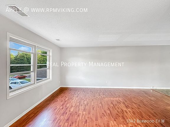5th image of 3342 Berwood Ct W