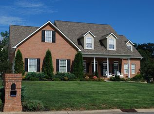 66 Rolling Links Blvd, Oak Ridge, TN 37830