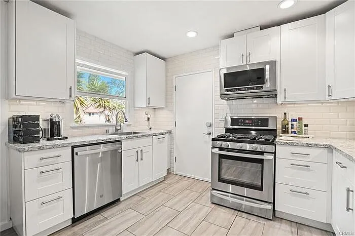 5841 Bowcroft St #4 — Photo 9
