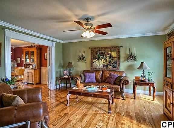 4th image of 16 James Dr