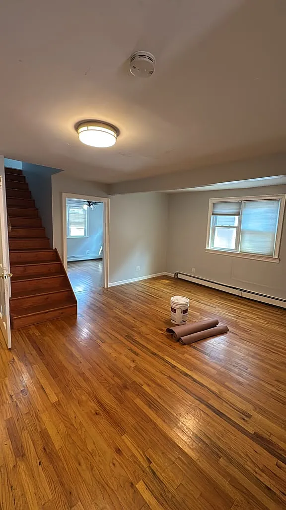 3 bed, 1600 sqft, $3,300 — Photo 4