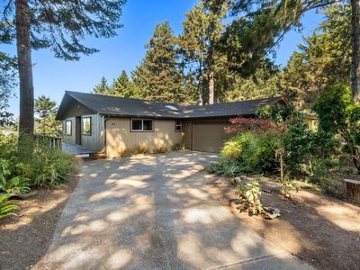 64 Scenic Dr, Trinidad, CA, 95570