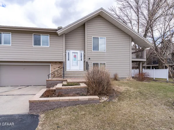 601 4th Ave NE Unit 7, Crookston, MN 56716