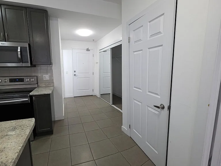 2486 Old Bronte Rd #202 — Photo 11